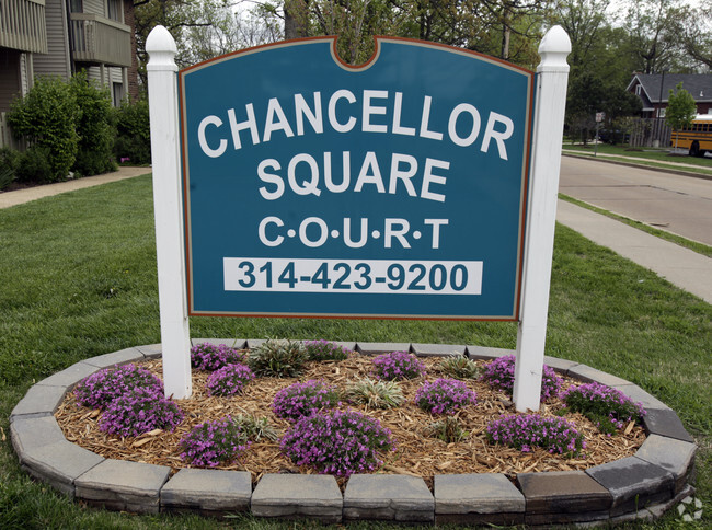 Building Photo - Chancellor Square Court Apartments