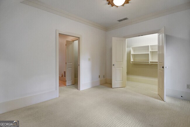 Building Photo - 9043 Selborne Ln