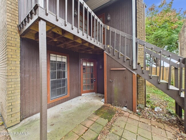 Building Photo - 108 Shekel Dr