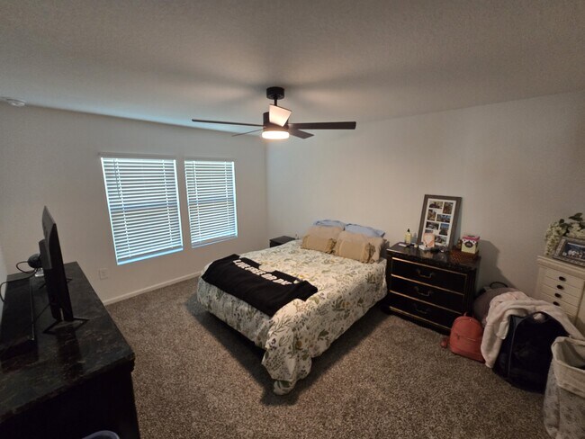 Building Photo - 108 Landing Blvd