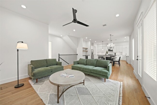 Building Photo - 2510 Gray St