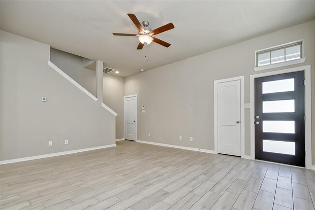 Building Photo - 548 Longleaf Pine Dr