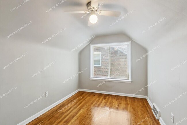 Building Photo - Charming Westside 3-Bedroom Brick Bungalow...