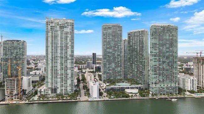 Building Photo - 3131 NE 7th Ave