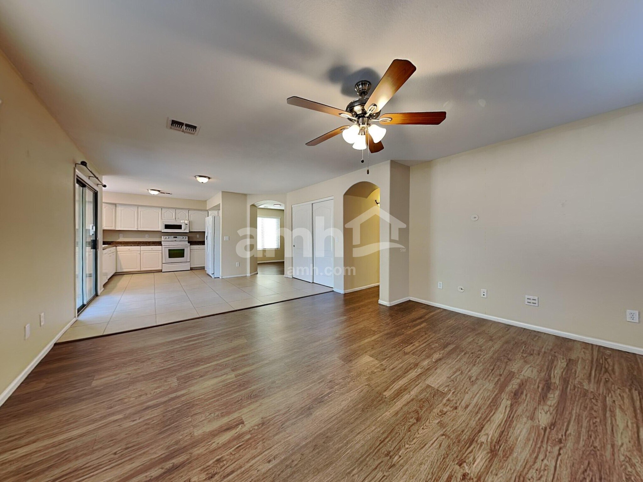 Building Photo - 2871 S 160th Ln