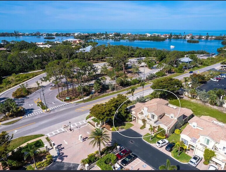 Building Photo - 1164 Beachcomber Ct