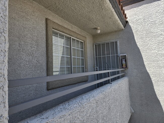 Building Photo - 3318 N Decatur Blvd