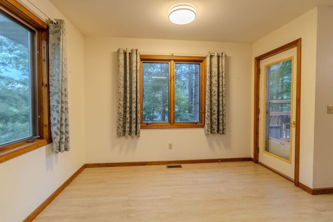 Building Photo - 3332 Tibbets Dr