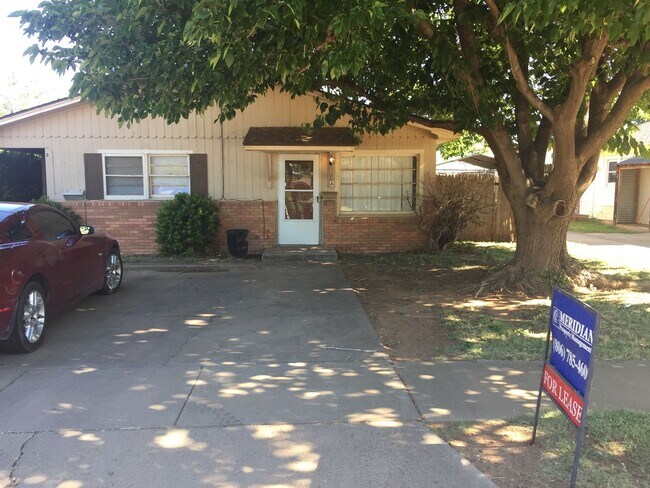 Primary Photo - 2118 35th St