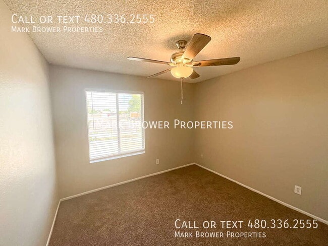 Building Photo - 4025 W Carol Ave