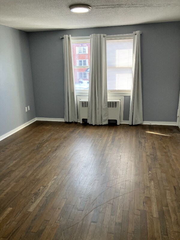 Building Photo - 936 Wethersfield Ave