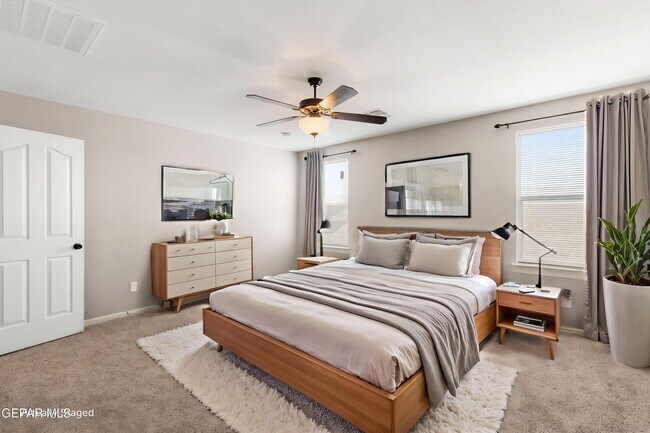 Building Photo - 12664 Azulejos St