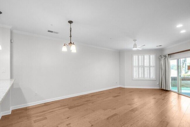 Building Photo - Waterfront Living at Its Finest - Beautifully Remodeled 3BR/2BA, 1st Floor, End Unit Condo on Lak...