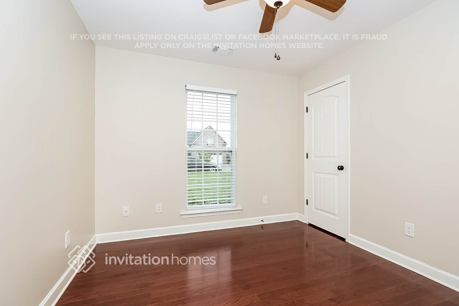 Building Photo - 214 Glade Dr