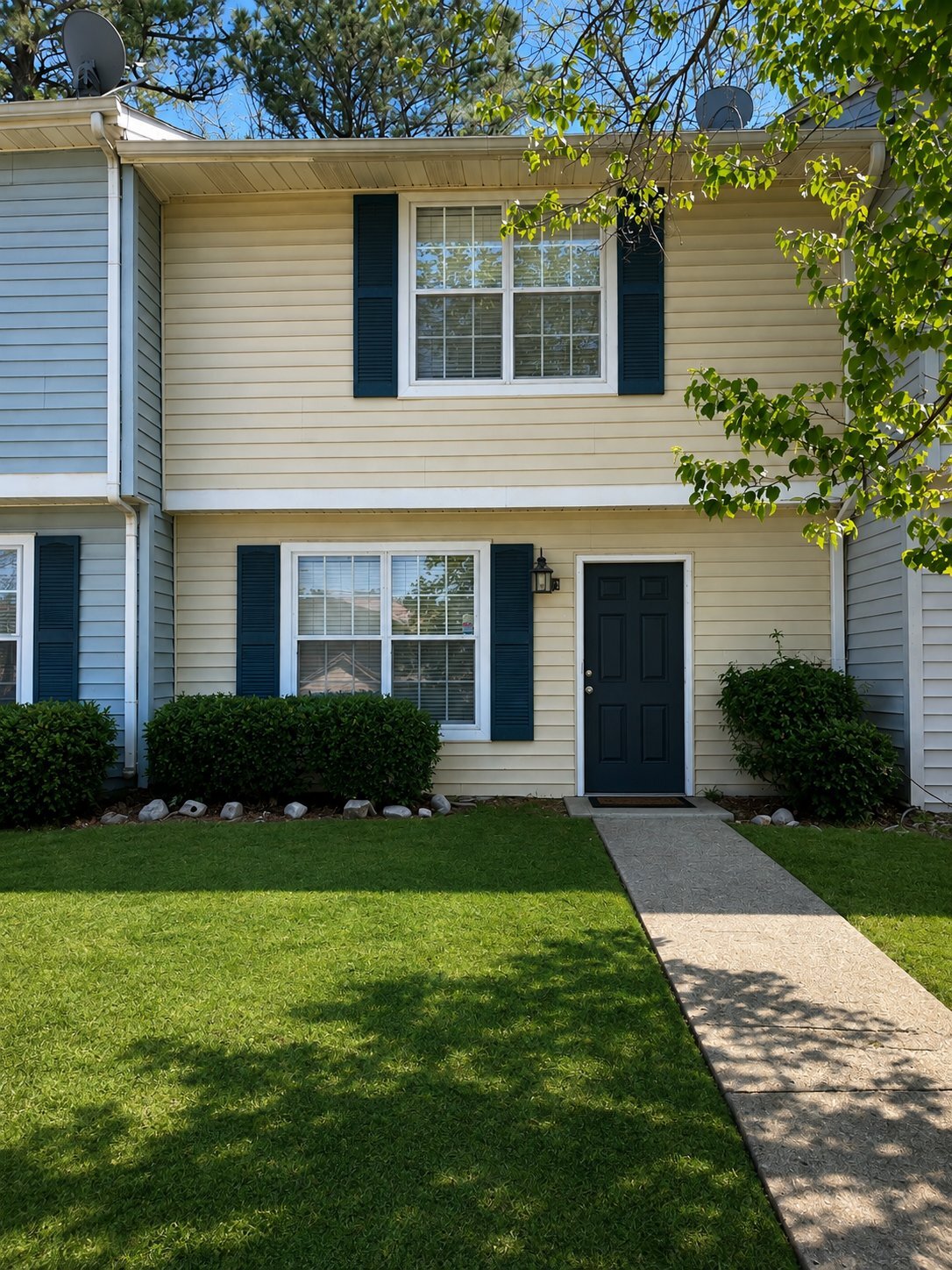 Building Photo - 407 Bainbridge Dr