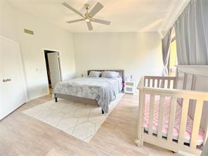 Building Photo - 7115 SW 42nd Ct