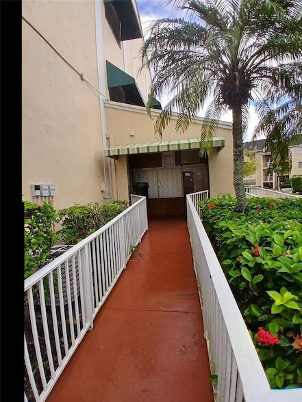 Building Photo - 15300 SW 106th Terrace