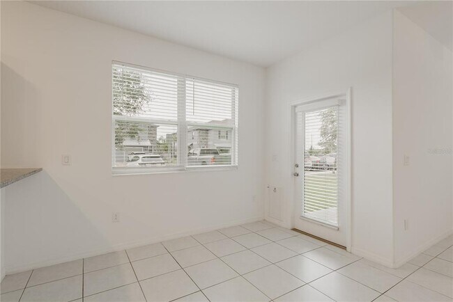 Building Photo - 14302 Editors Note St