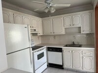 Building Photo - 371 Flanders Dr