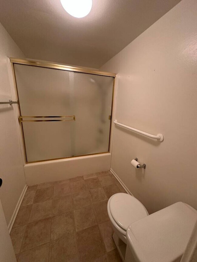 Building Photo - 769 Birchpark Cir