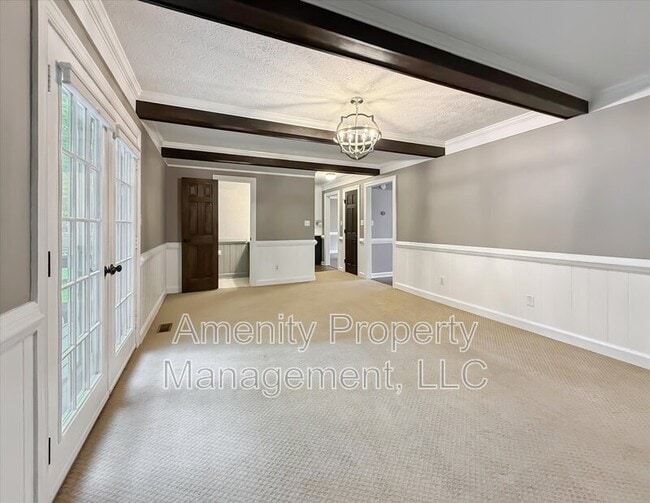 Building Photo - 11 Blacksmythe Ln