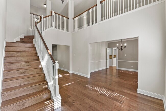 Building Photo - 2806 Shadow Canyon Ln