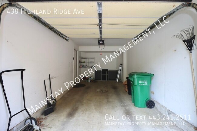 Building Photo - 438 Highland Ridge Ave