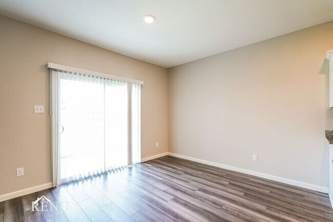 Building Photo - 13309 Wysong Dr