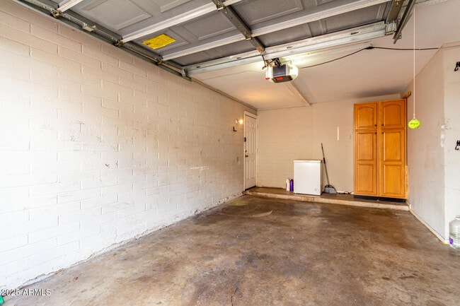 Building Photo - 5631 S Bounty Ct