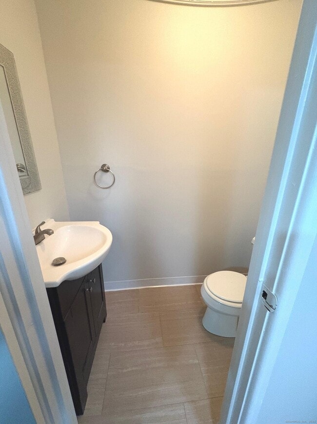 Building Photo - 9 Patricia Rd