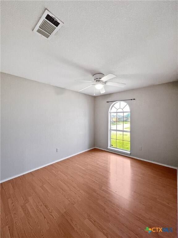Building Photo - 3509 Bugle Dr