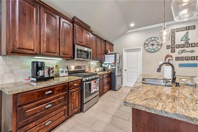 Building Photo - 2614 Kinnersley Ct