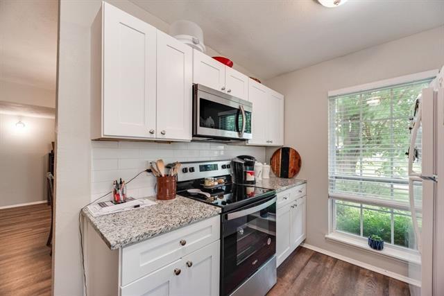 Building Photo - 5801 Redwood Ln