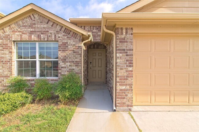 Building Photo - 11312 Malta Dr