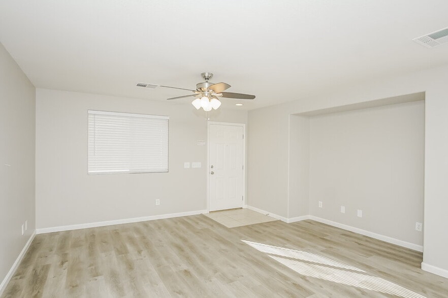 Building Photo - 987 Monte De Oro Ave