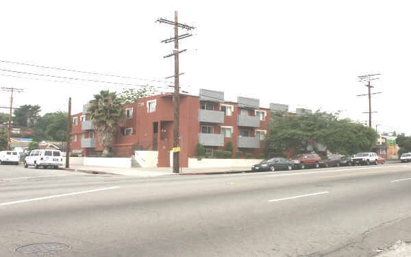 Building Photo - 6631 N Figueroa St