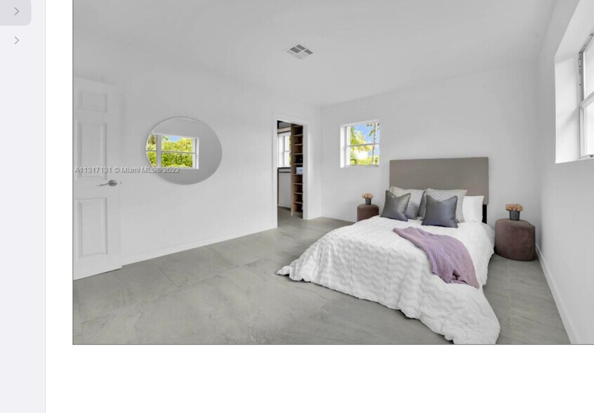 Building Photo - 9264 Byron Ave