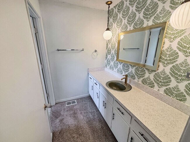 Building Photo - Spacious 3 BR/2 BA in Powder Springs!