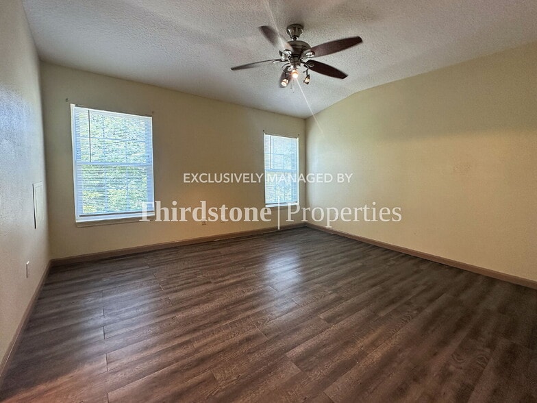 Building Photo - 1660 Biscayne Bay Cir