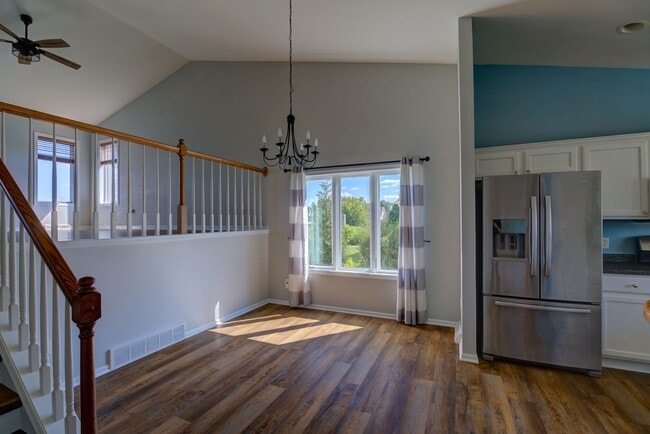 Building Photo - 2770 Sunflower Dr