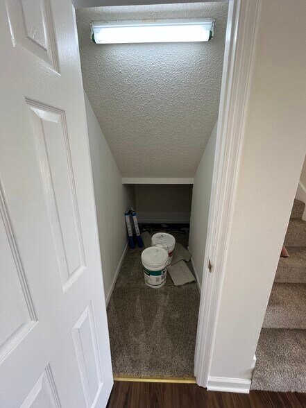 Building Photo - 1319 Stratton Place Dr