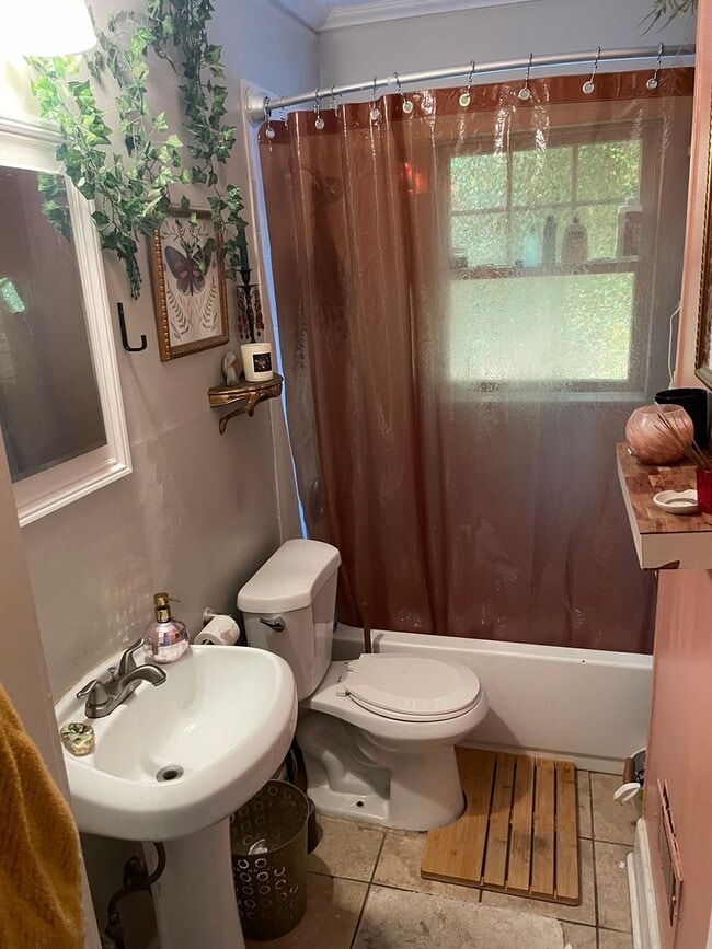 Building Photo - Charming 2 bed/1 bath in Poncey Highlands!