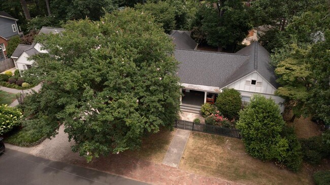 Building Photo - 2020 Tippah Ave