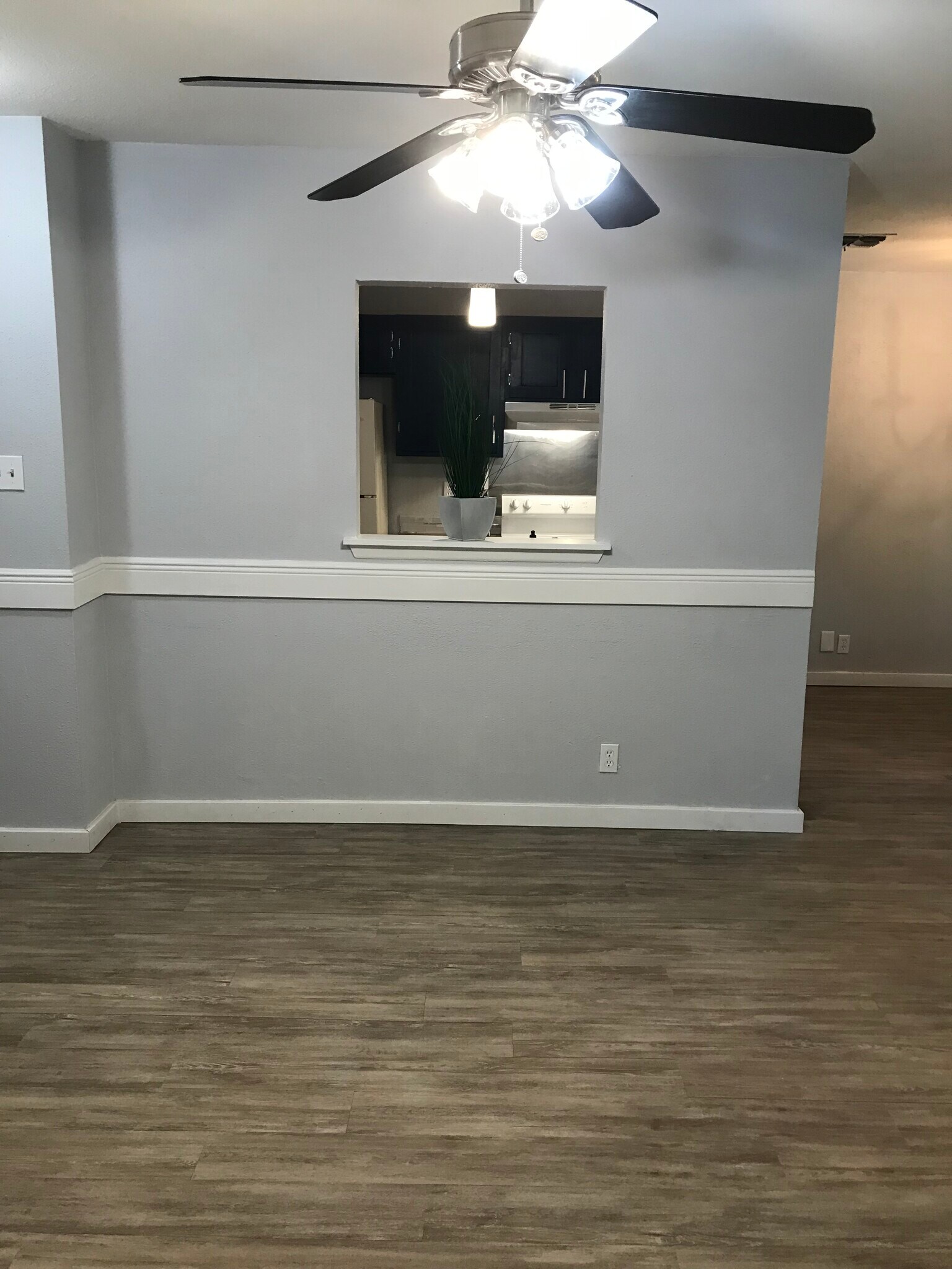 Building Photo - 10822 Green Brook Dr