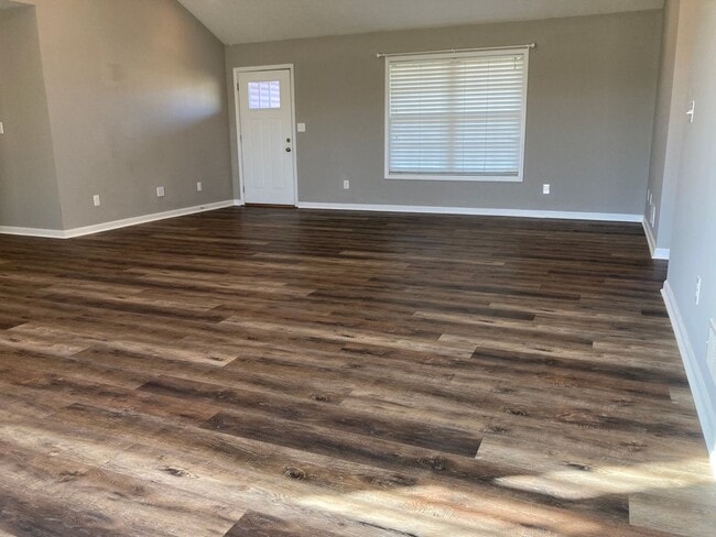 Building Photo - New & Improved Price!