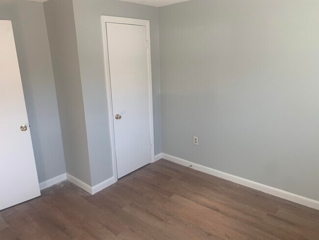 Building Photo - 14 Preble St