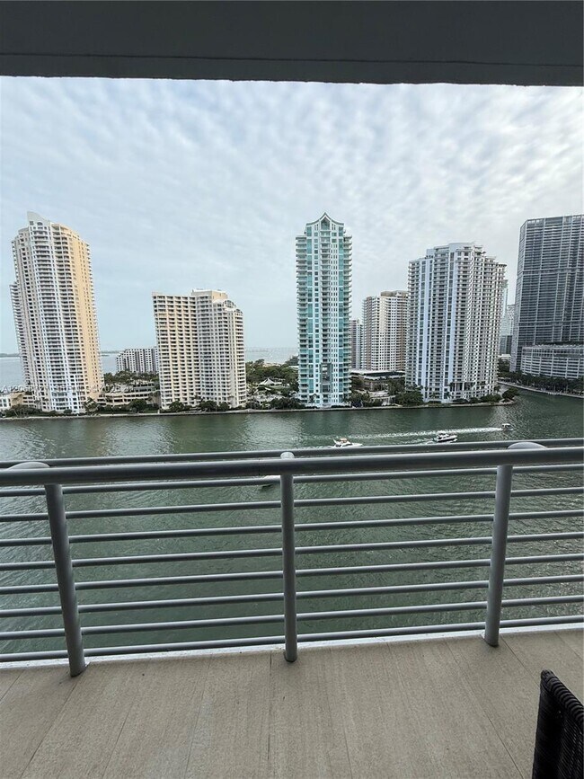 Building Photo - 335 S Biscayne Blvd