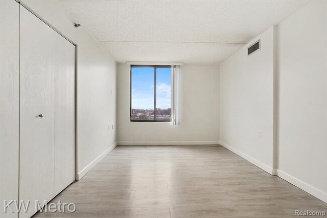 Building Photo - 24111 Civic Center Dr