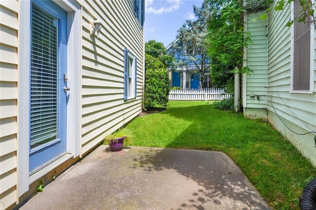 Building Photo - 310 Glenwood Ave SE