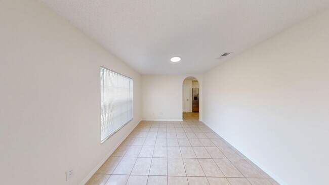 Building Photo - 4Br/ 2Bath Home In Clermont - Available Now!